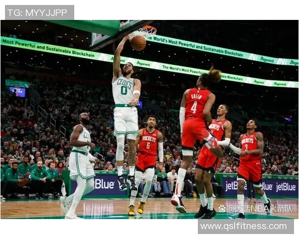 聚焦NBA新赛季格局变化：球队实力对比与争冠走势解析趋势前瞻